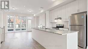 72 INGERSOLL LANE | Richmond Hill Ontario | Slide Image Eighteen