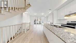 72 INGERSOLL LANE | Richmond Hill Ontario | Slide Image Nineteen
