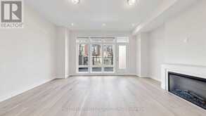 72 INGERSOLL LANE | Richmond Hill Ontario | Slide Image Nine