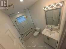35 KNOWLES CRESCENT | Aurora Ontario | Slide Image Thirteen