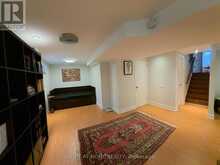 35 KNOWLES CRESCENT | Aurora Ontario | Slide Image Fifteen