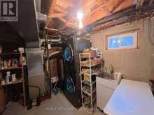 35 KNOWLES CRESCENT | Aurora Ontario | Slide Image Eighteen