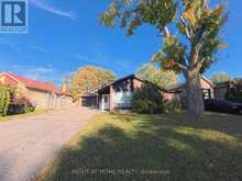 35 KNOWLES CRESCENT | Aurora Ontario | Slide Image One