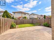 23 THOMAS LEGGE CRESCENT | Richmond Hill Ontario | Slide Image Fifteen