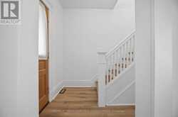 103 ARDEN AVENUE | Newmarket Ontario | Slide Image Four