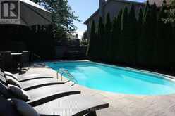 212 STADACONA AVENUE | Ancaster Ontario | Slide Image Thirty-seven