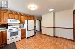 28 SHADYSIDE AVENUE | Hamilton Ontario | Slide Image Eleven