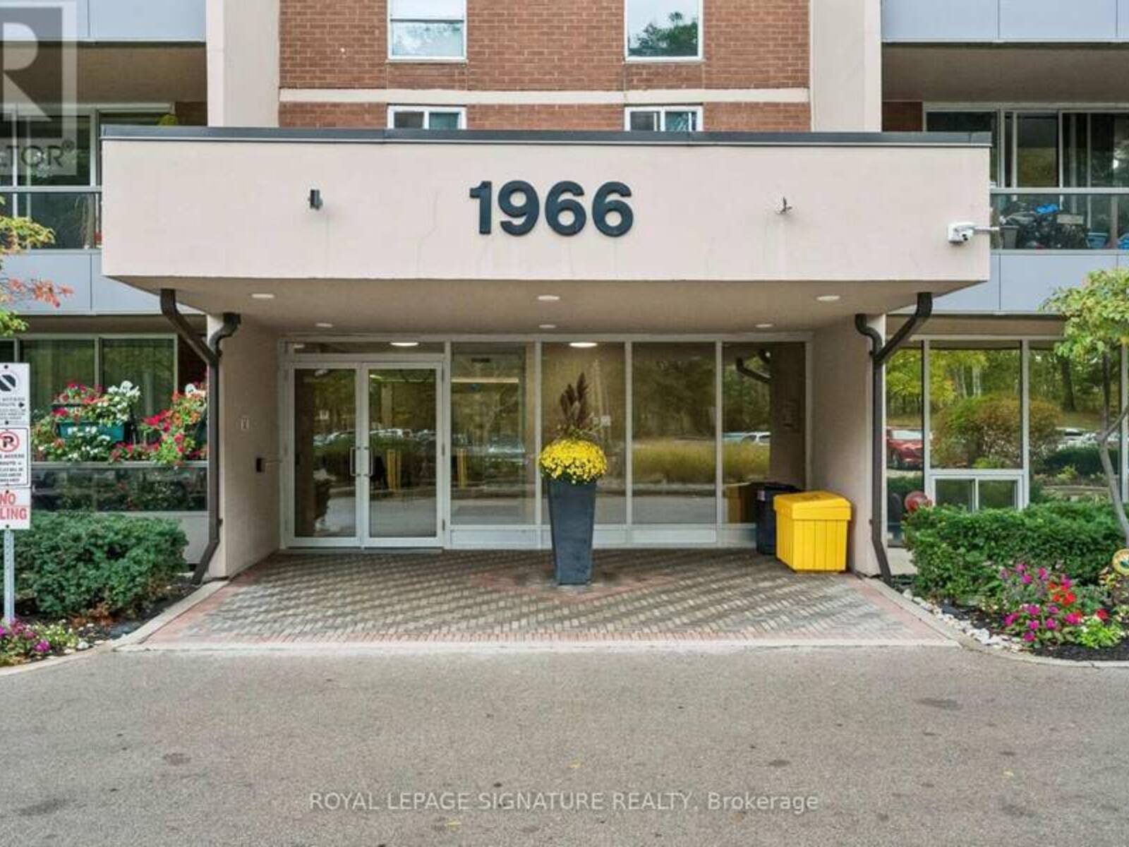 809 - 1966 MAIN STREET W, Hamilton, Ontario L8S 1J6