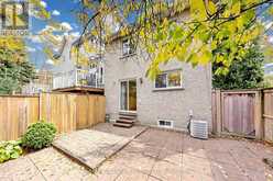 1 - 351 RIDDELL COURT | Newmarket Ontario | Slide Image Thirty