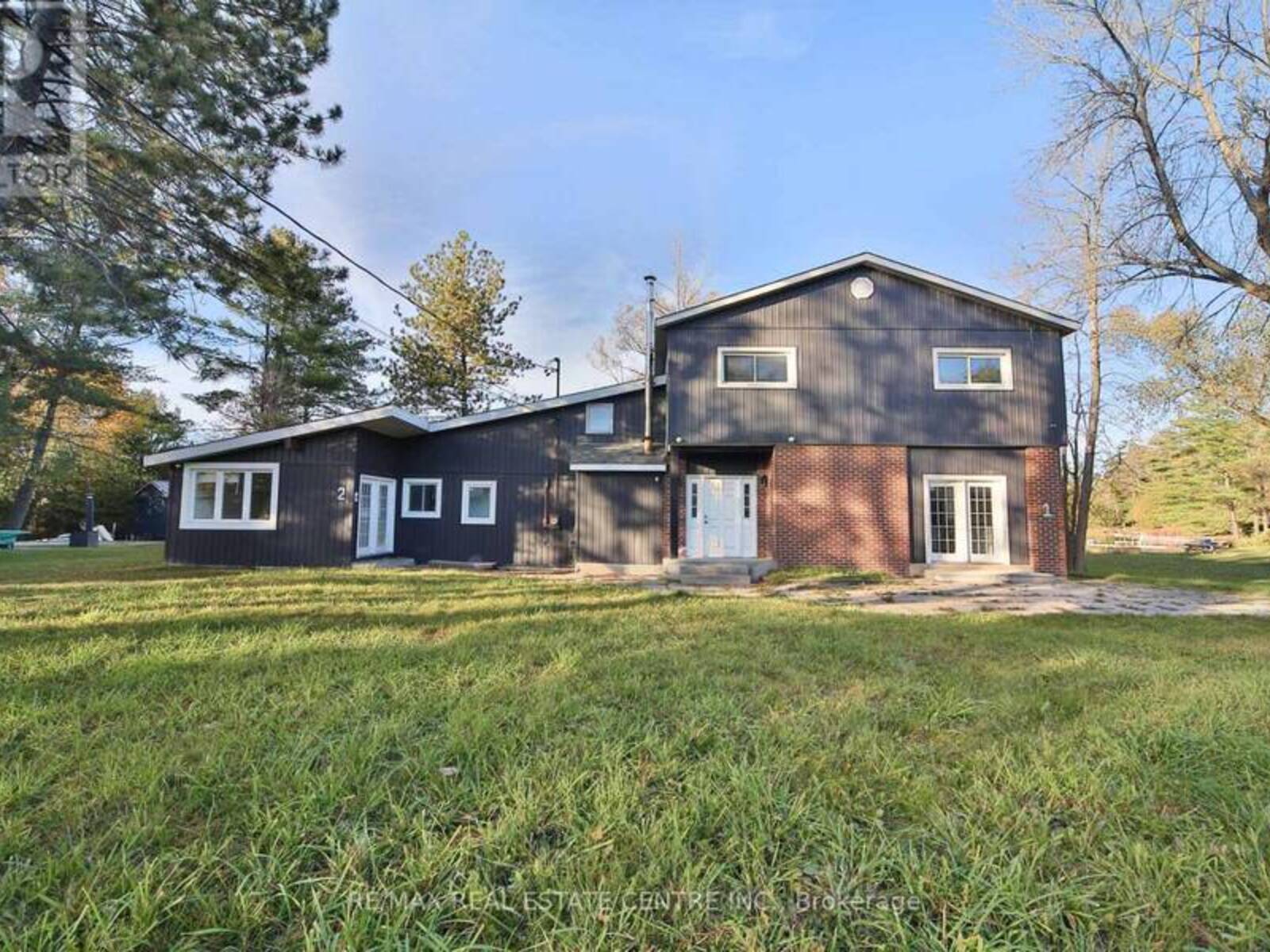 7779 SOMERSET DRIVE, Washago, Ontario L0K 2B0