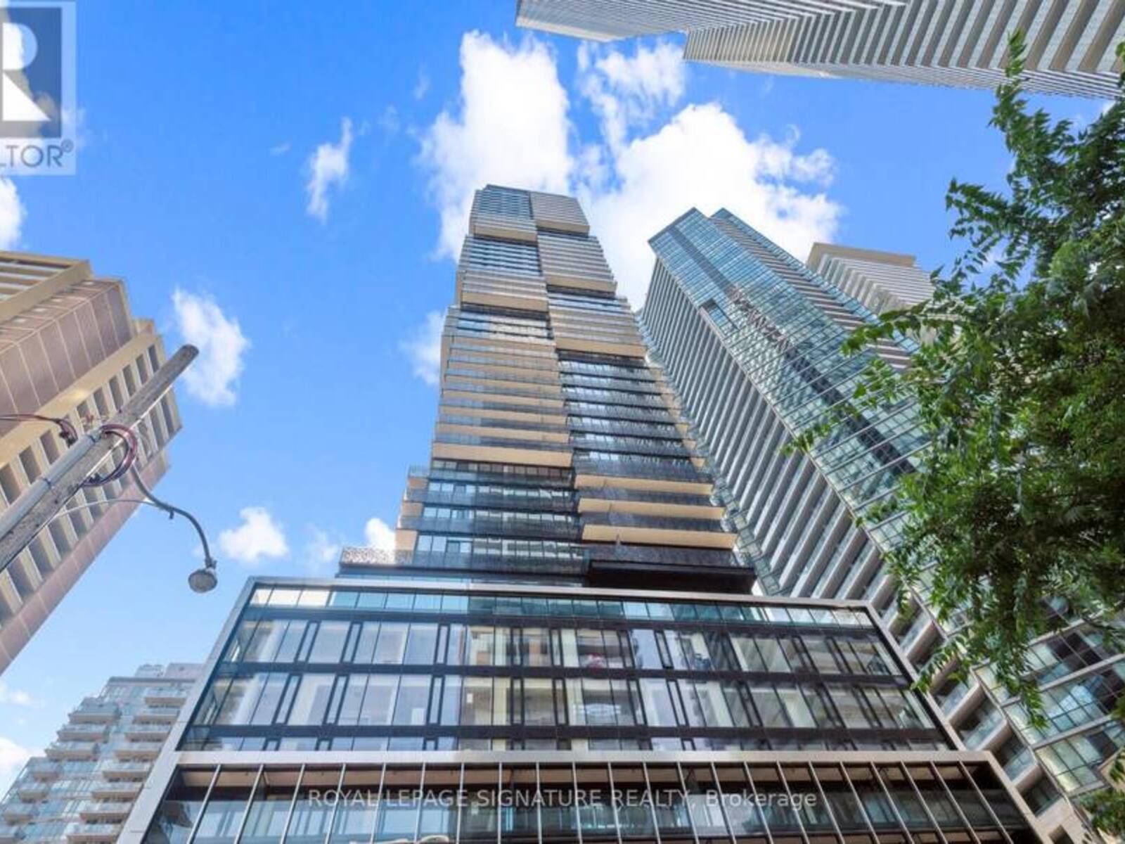 3703 - 55 CHARLES STREET E, Toronto, Ontario M4Y 0J1