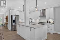 40 LOWTHER AVENUE | Richmond Hill Ontario | Slide Image Ten