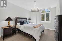 40 LOWTHER AVENUE | Richmond Hill Ontario | Slide Image Thirty