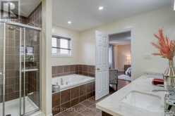 82 PRINCE OF WALES DRIVE | Markham Ontario | Slide Image Nineteen