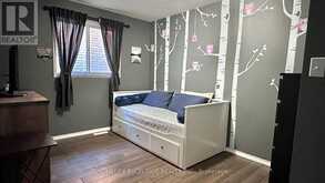 34 IRENE DRIVE | Barrie Ontario | Slide Image Sixteen