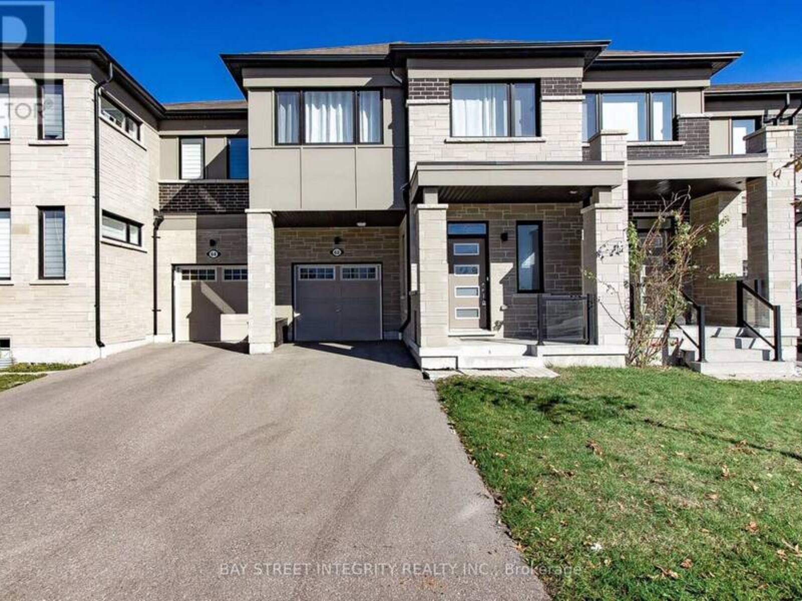 62 LOCKYER DRIVE, Whitby, Ontario L1P 0M2