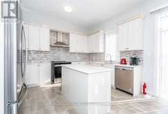 33 EDGAR AVENUE | Angus Ontario | Slide Image Twelve