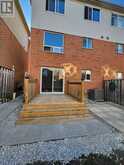 63 MILLCLIFF CIRCLE | Aurora Ontario | Slide Image Two