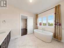 254 TOUCH GOLD CRESCENT | Aurora Ontario | Slide Image Thirty-three