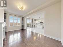 254 TOUCH GOLD CRESCENT | Aurora Ontario | Slide Image Six