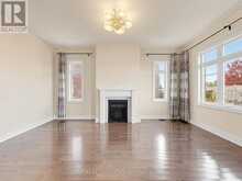 254 TOUCH GOLD CRESCENT | Aurora Ontario | Slide Image Nine