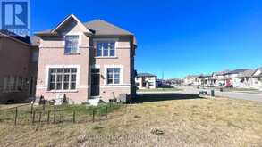77 FEDERICA CRESCENT | Wasaga Beach Ontario | Slide Image Four