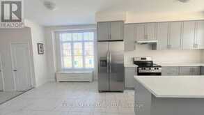 77 FEDERICA CRESCENT | Wasaga Beach Ontario | Slide Image Seven