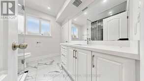 52 DUKINFIELD CRESCENT | Toronto Ontario | Slide Image Thirteen