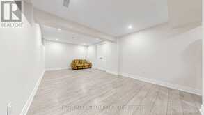 52 DUKINFIELD CRESCENT | Toronto Ontario | Slide Image Eighteen