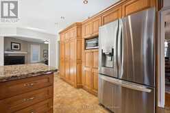 2086 SPRUCEDALE DRIVE | Oakville Ontario | Slide Image Fifteen