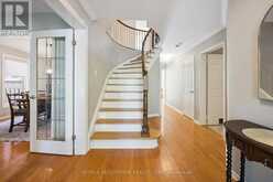 2086 SPRUCEDALE DRIVE | Oakville Ontario | Slide Image Three