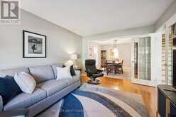 2086 SPRUCEDALE DRIVE | Oakville Ontario | Slide Image Six