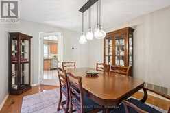 2086 SPRUCEDALE DRIVE | Oakville Ontario | Slide Image Eight