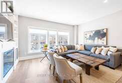 5 - 121 LAKESHORE ROAD W | Oakville Ontario | Slide Image Fifteen