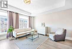 5 - 121 LAKESHORE ROAD W | Oakville Ontario | Slide Image Twenty