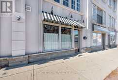 5 - 121 LAKESHORE ROAD W | Oakville Ontario | Slide Image Three
