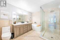 5 - 121 LAKESHORE ROAD W | Oakville Ontario | Slide Image Twenty-three