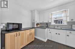 20 ALANBURY CRESCENT | Toronto Ontario | Slide Image Twelve