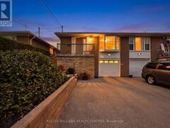 141 LUNDYS LANE Newmarket Ontario, L3Y 3S2