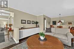 141 LUNDYS LANE | Newmarket Ontario | Slide Image Thirteen