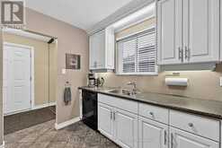 141 LUNDYS LANE | Newmarket Ontario | Slide Image Nineteen