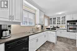 141 LUNDYS LANE | Newmarket Ontario | Slide Image Twenty