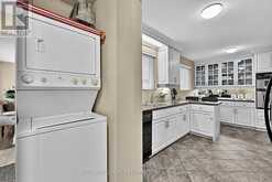141 LUNDYS LANE | Newmarket Ontario | Slide Image Thirty-three