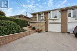 141 LUNDYS LANE | Newmarket Ontario | Slide Image Three