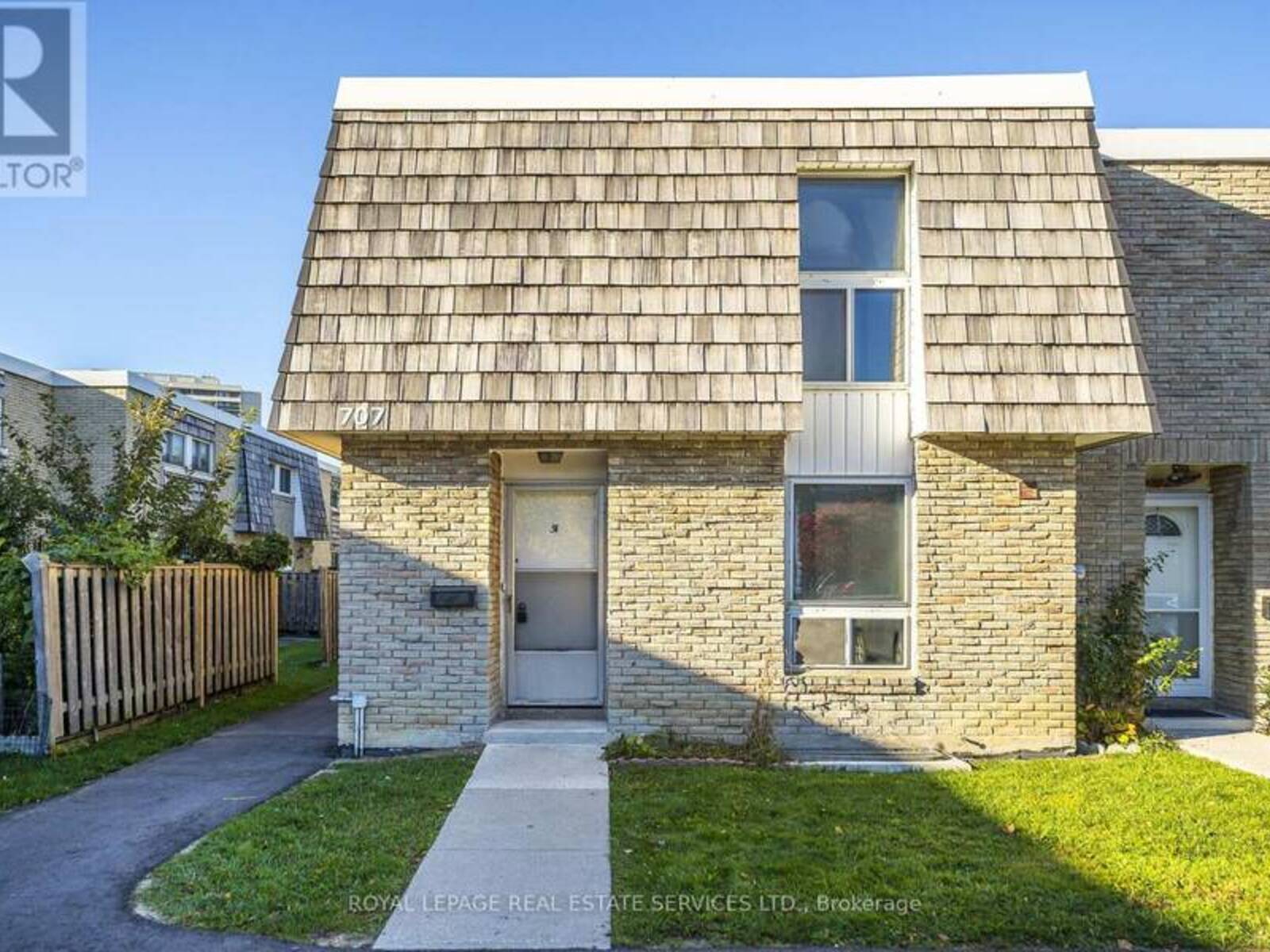 51 - 707 BURNHAMTHORPE ROAD, Toronto, Ontario M9C 2Z6