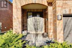 5 WOODCOTE CRESCENT | Halton Hills Ontario | Slide Image Seven