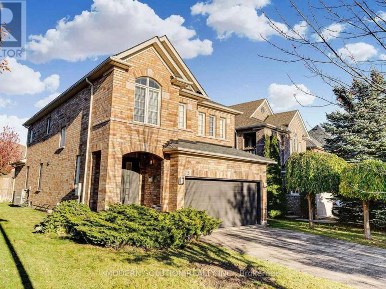 5 WOODCOTE CRESCENT, Halton Hills, Ontario L7G 6M2