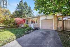 836 ELGIN STREET | Newmarket Ontario | Slide Image Two