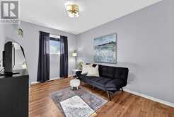 836 ELGIN STREET | Newmarket Ontario | Slide Image Eighteen