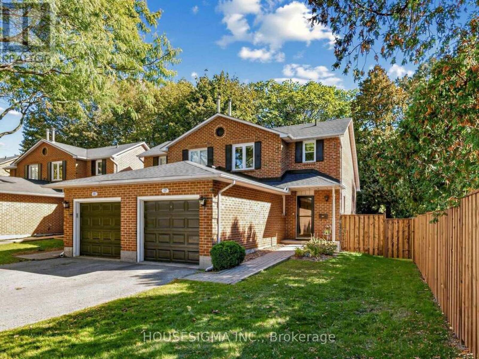 17 - 935 KING ROAD, Burlington, Ontario L7T 3L2